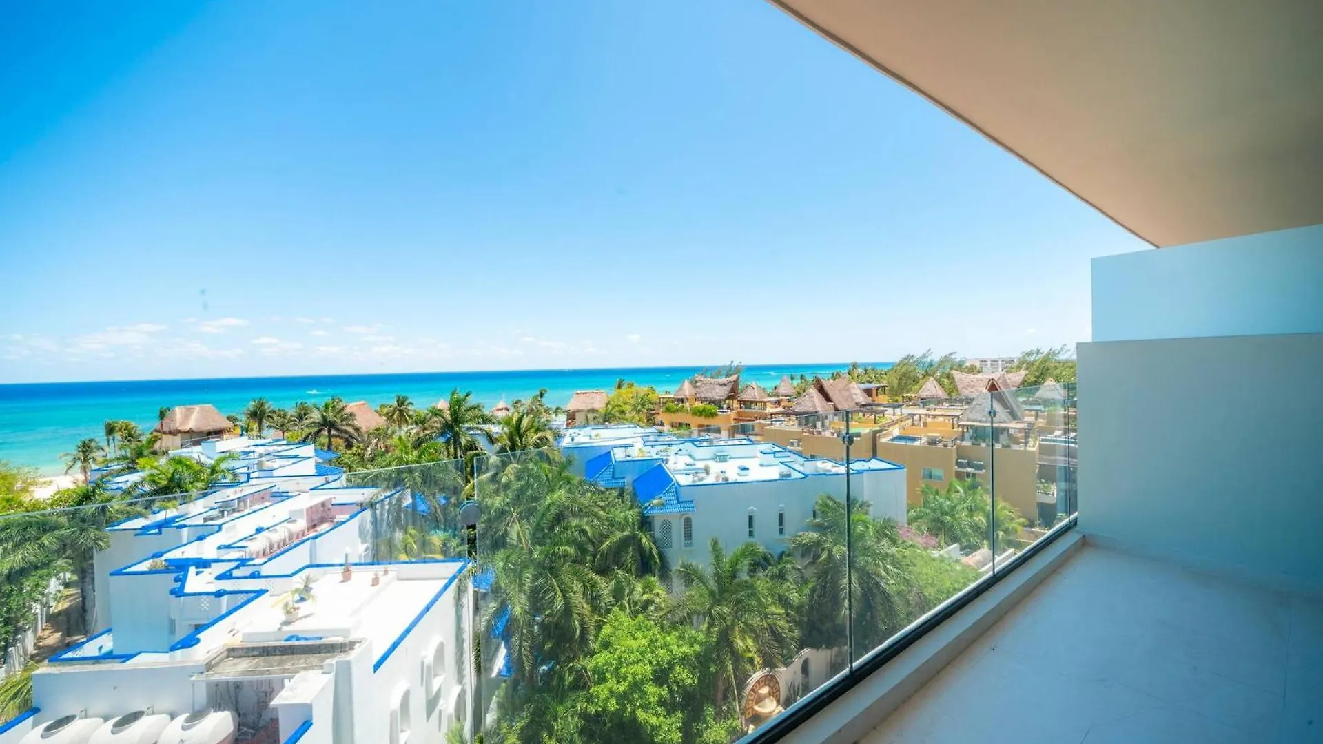 Luxury 3 Bedroom Condo With Ocean View & Pool - Marila 503 Playa del Carmen Mexiko