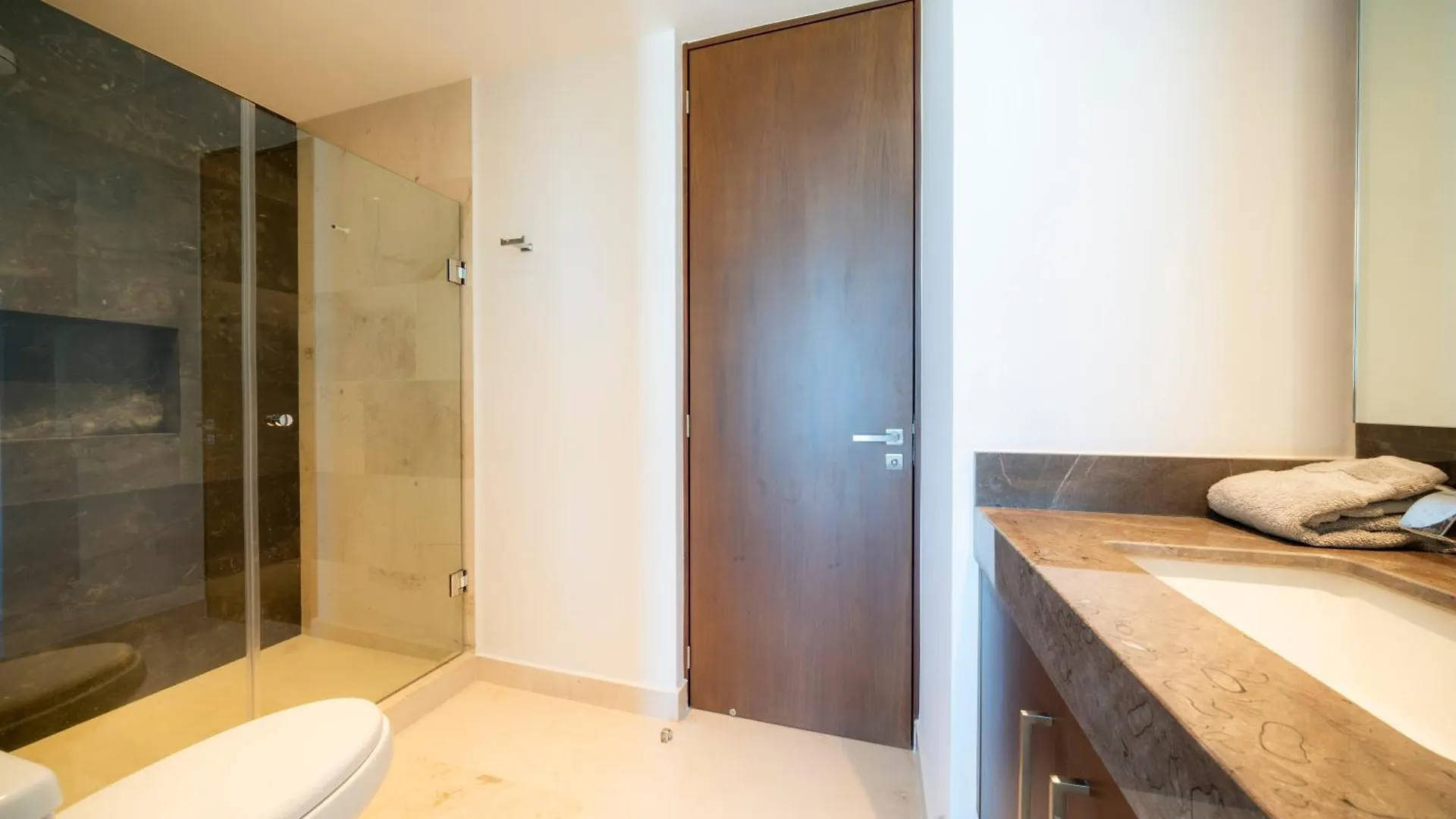 Luxury 3 Bedroom Condo With Ocean View & Pool - Marila 503 Playa del Carmen