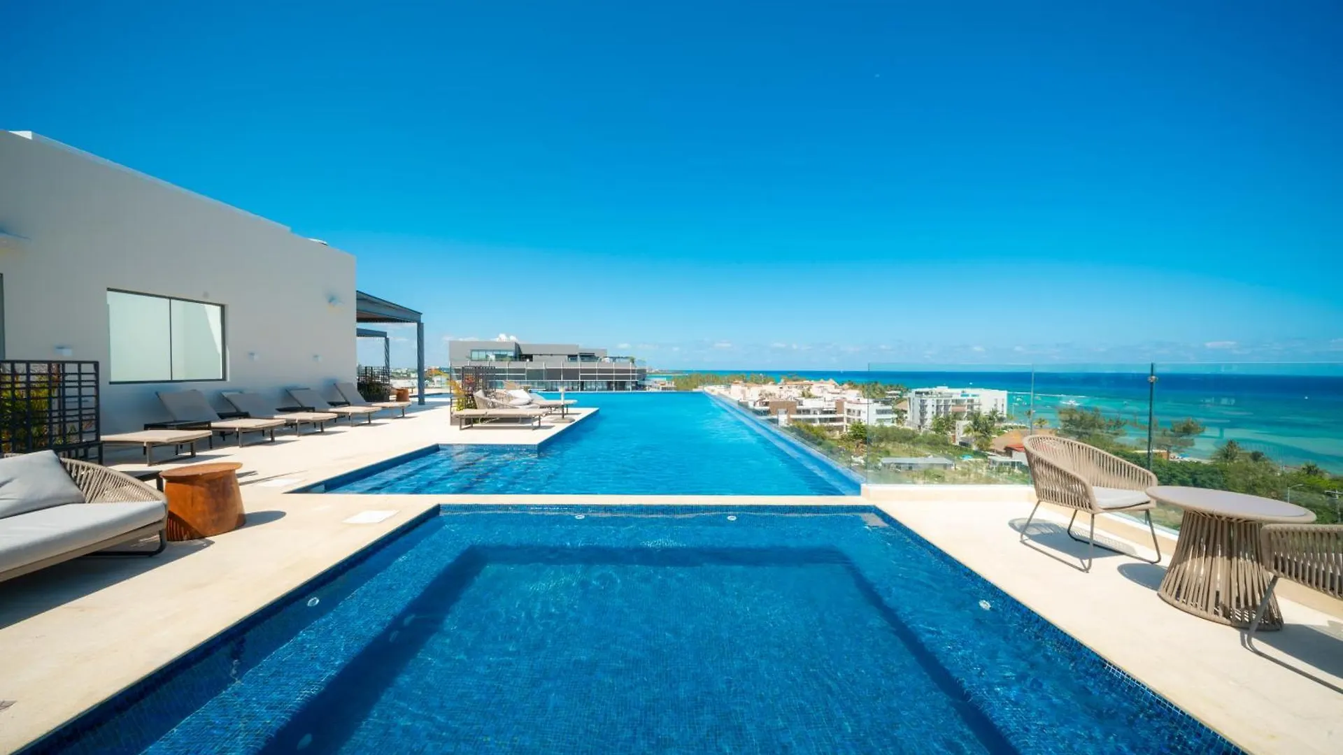 Luxury 3 Bedroom Condo With Ocean View & Pool - Marila 503 Playa del Carmen